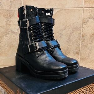 Charles by Charles David Clout combat boots EUC size 6.5